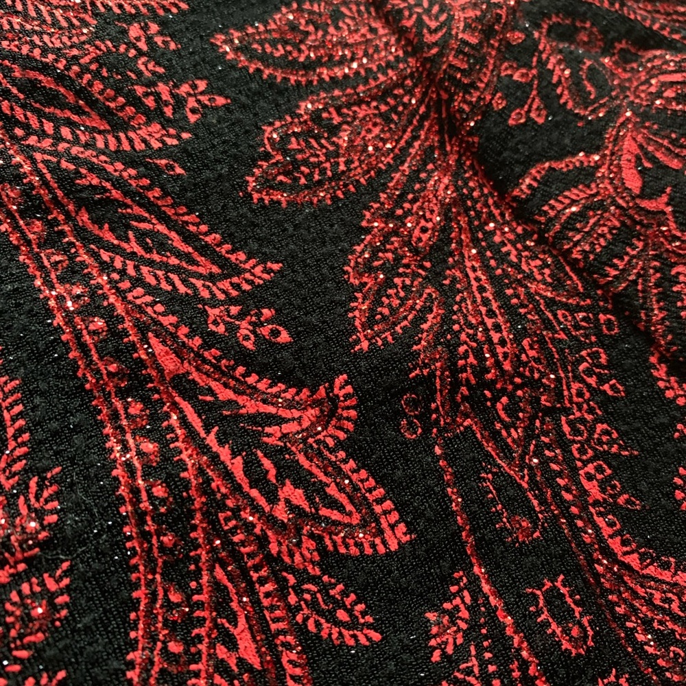 LAST CHANCE Vintage 90s Y2K Red and Black Paisley Women's Top - Picture 3 of 3